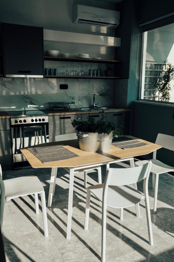 Apartament Loft With Private Parking Ateny Zewnętrze zdjęcie